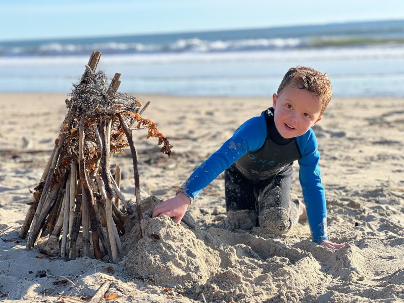 Building a Sand Crab Hut